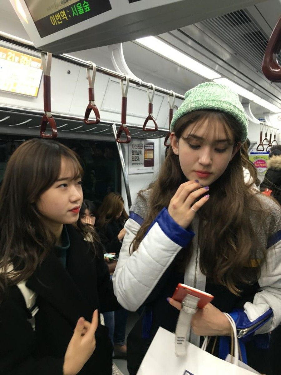 Yoo Jung and Somi