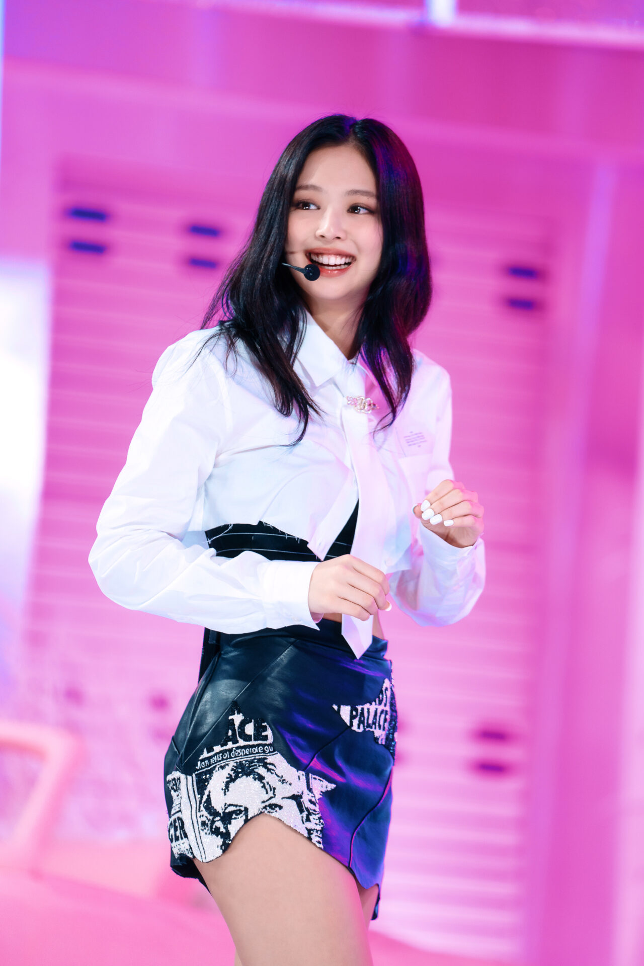 633fa9413b3c684109eaba69-p