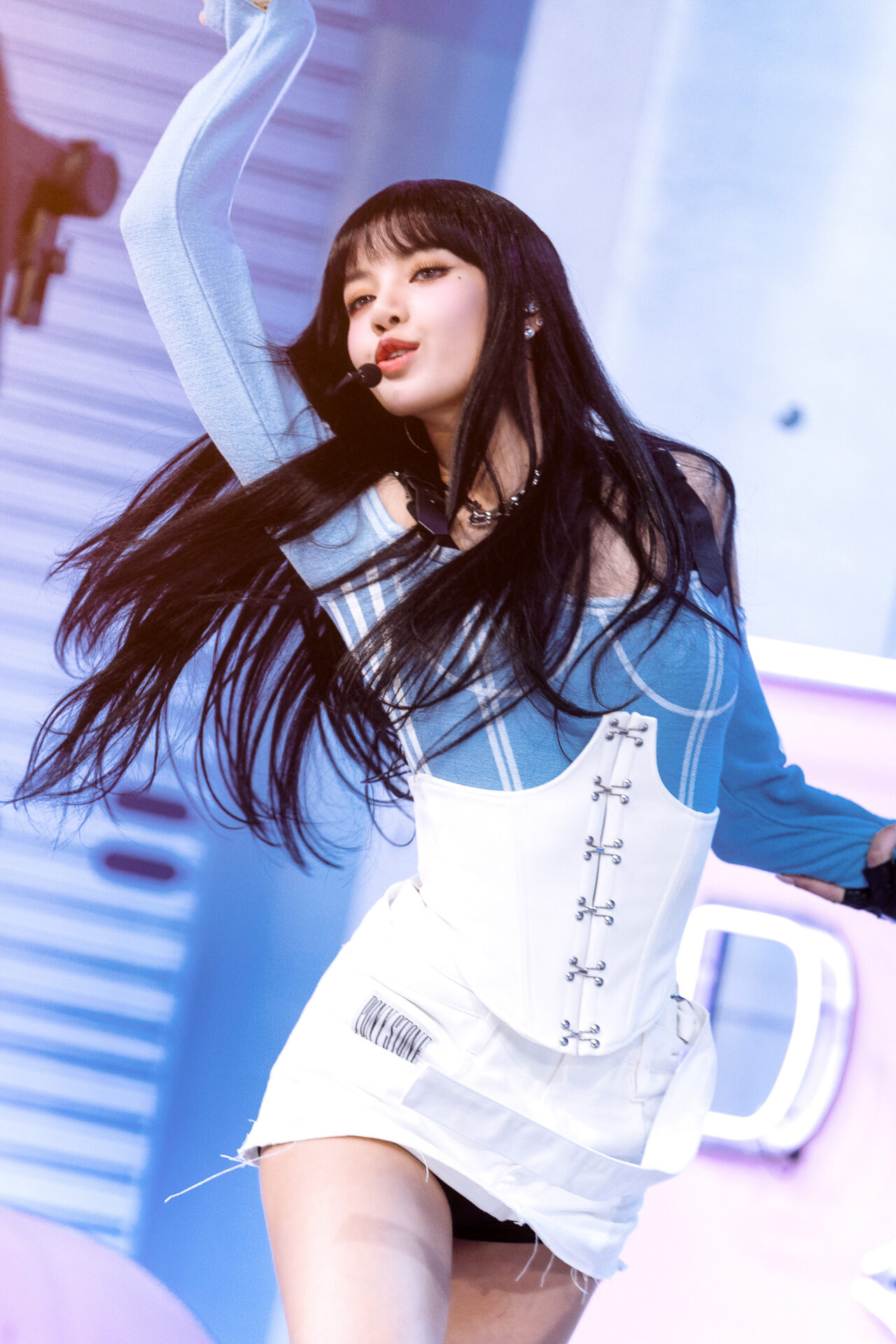 633fa9853d3ef167f689c21c-p