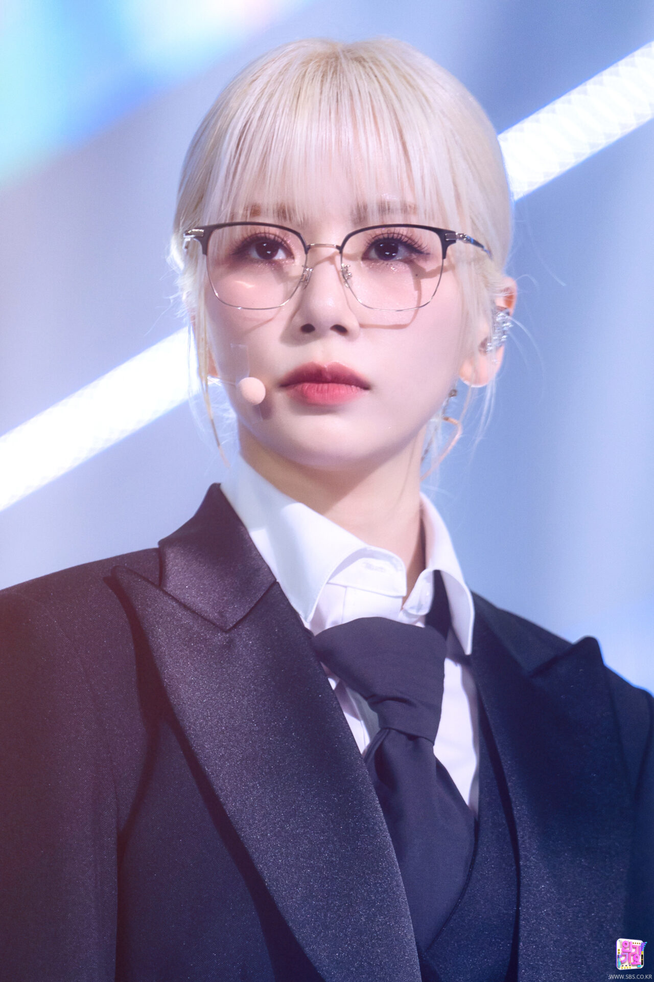 626b404aca683f7491dfc3c9-p