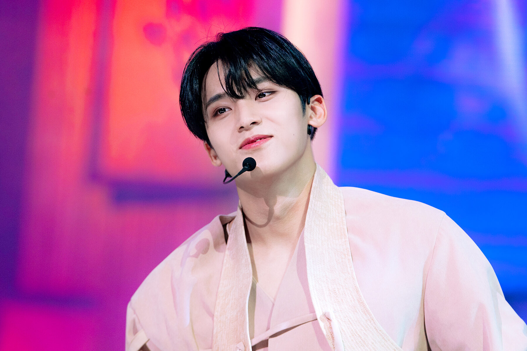 6463408a07e58f52d53ce1fd-p