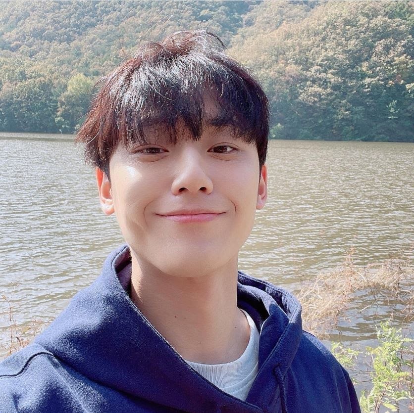 O4RUlr6TA-2mpi0zYTm0lFhhOzxuZQdN