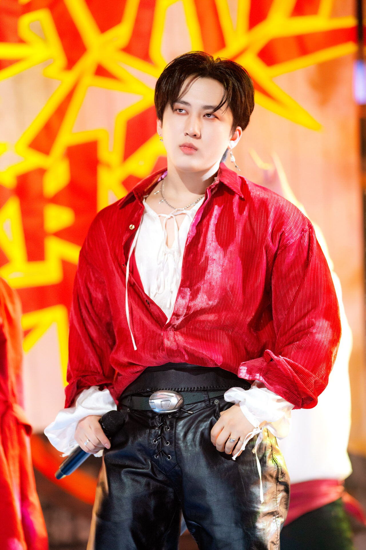 6567d74f622dac780a848e4b-p