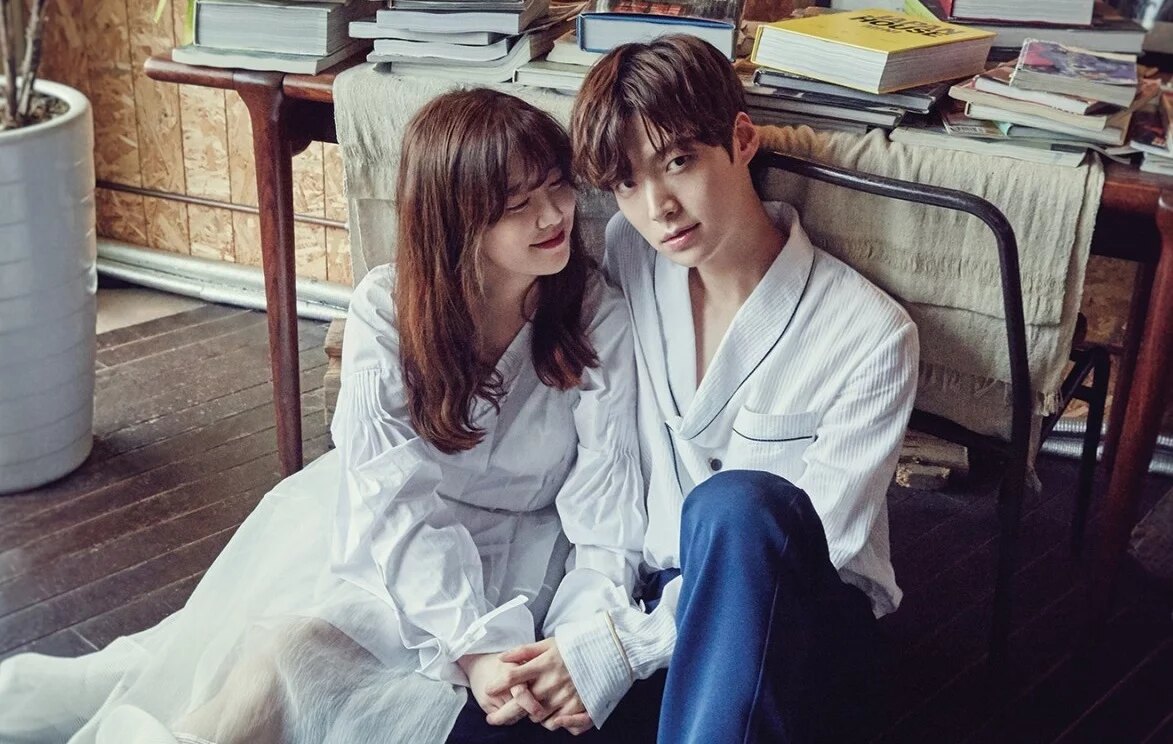 Ahn-Jae-Hyun-Ku-Hye-Sun-Marie-Claire-wedding-pictorial-thumbnail