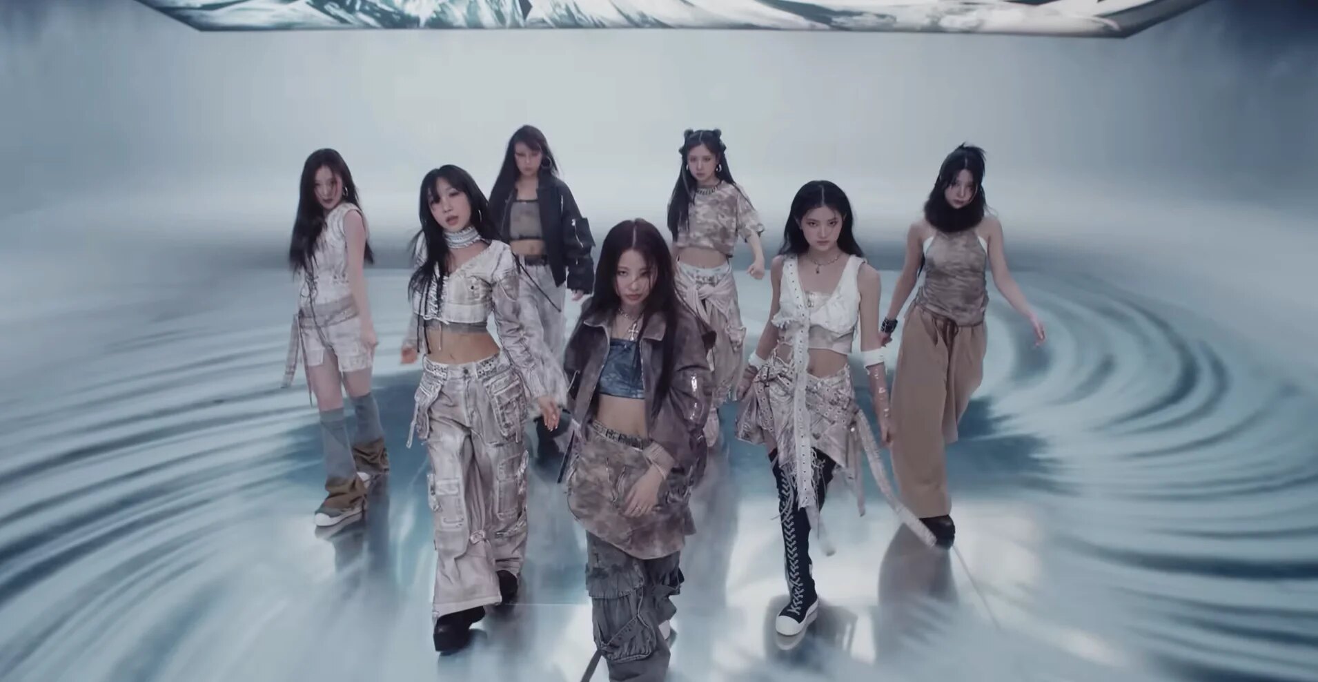 BADVILLAIN-s-Teasers-Receive-Explosive-Global-Response-openingPicture