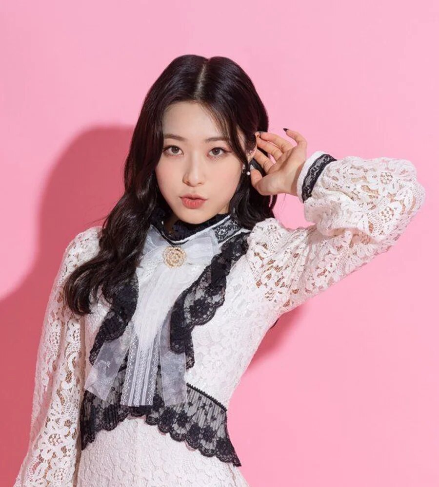 LeeJin-fullBodyPicture