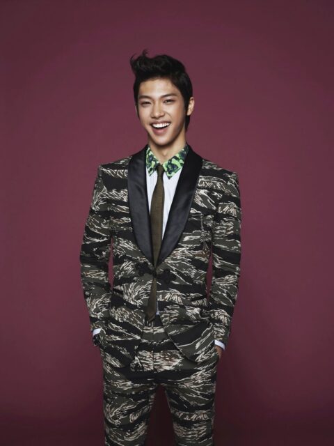 C-CLOWN_Maru_Shaking_Heart_promo_photo_1