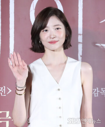 Rising Actress Gets Honest About Her Full Nude Sex Scene—Including What