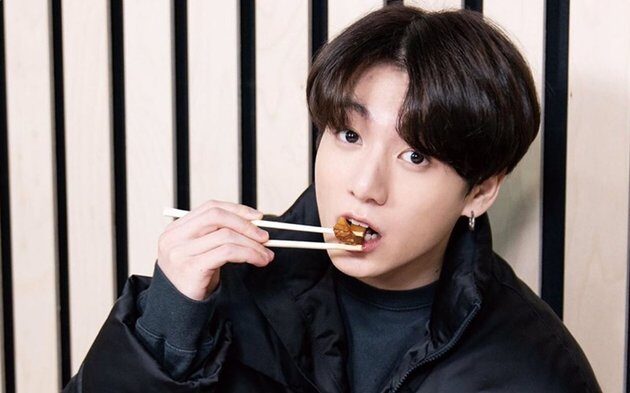 jungkook eating