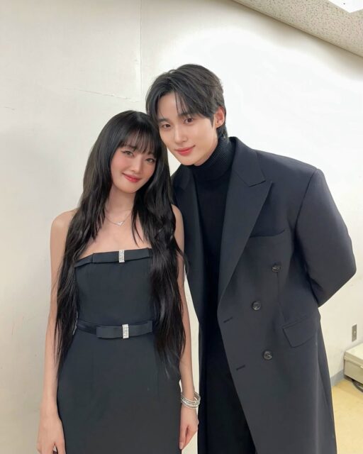 241221-minnie-instagram-update-with-g-i-dle-byeon-woo-seok-v0-vy50njymb78e1