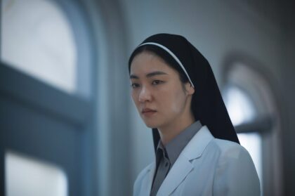 Song Hye Kyo's "Dark Nuns" Earns Box Office Dominance Despite Mixed