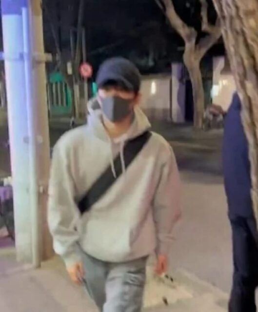 Pissed Off Trainee Gets Physical With An Alleged Sasaeng In Public