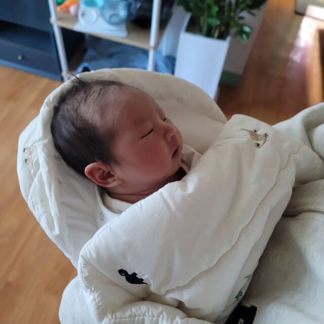 Lee Dong Wook Begins “Parenting War” With Newborn Son