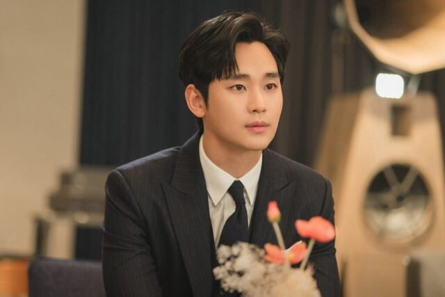 Kim Soo Hyun Triggers Fury With Past Behavior Towards Kim Yoo Jung When She Was A Minor