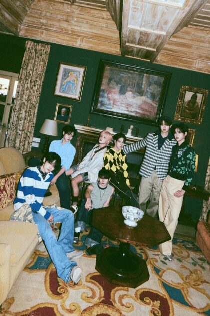 Close_your_eyes_eternalt_group_concept_photo_1