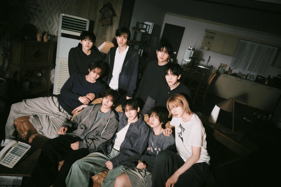 CRAVITY_Dare_to_Crave_group_concept_photo_6