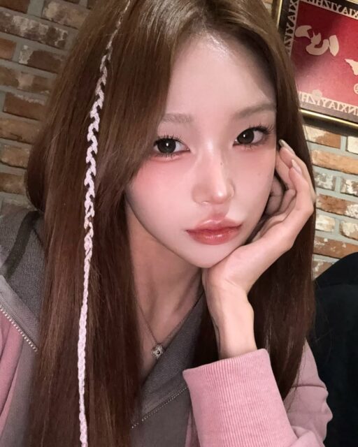 글로우 립 품절 감사합니다이..🩷🎊... 그나저나 저 낼 수술하러 가용 우하하!!!!!!!!주니버니 캔디도 열시미 준비해올게요