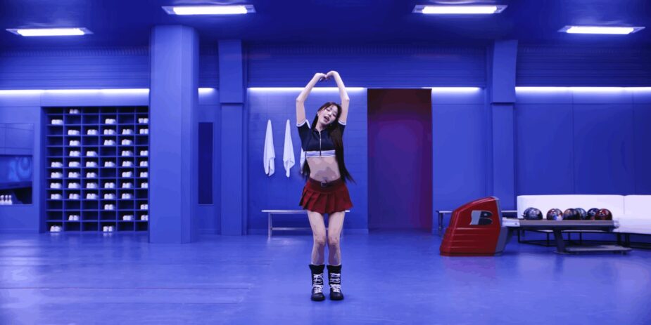 IVE 아이브 ‘XOXZ’ MV 1-53 screenshot