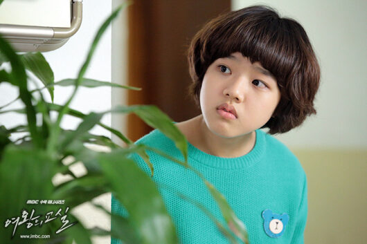 The_Queens_Classroom-012