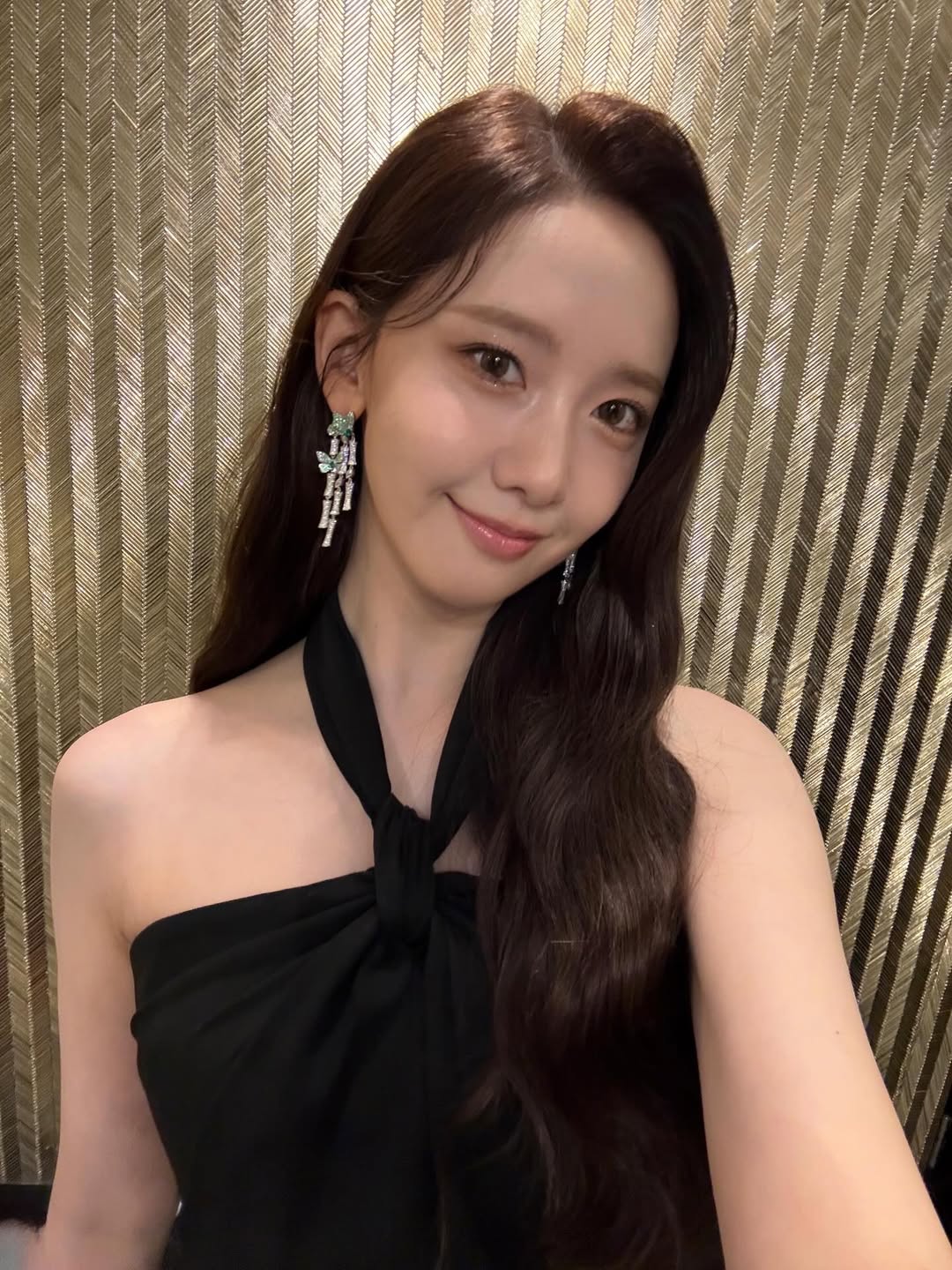 Girls’ Generation YoonA’s New K-Drama Hit With Backlash Due To Co-Star Sexual Assault Allegeations插图2 항상 좋은 에너지🫶✨ #청룡시리즈어워즈 (1)