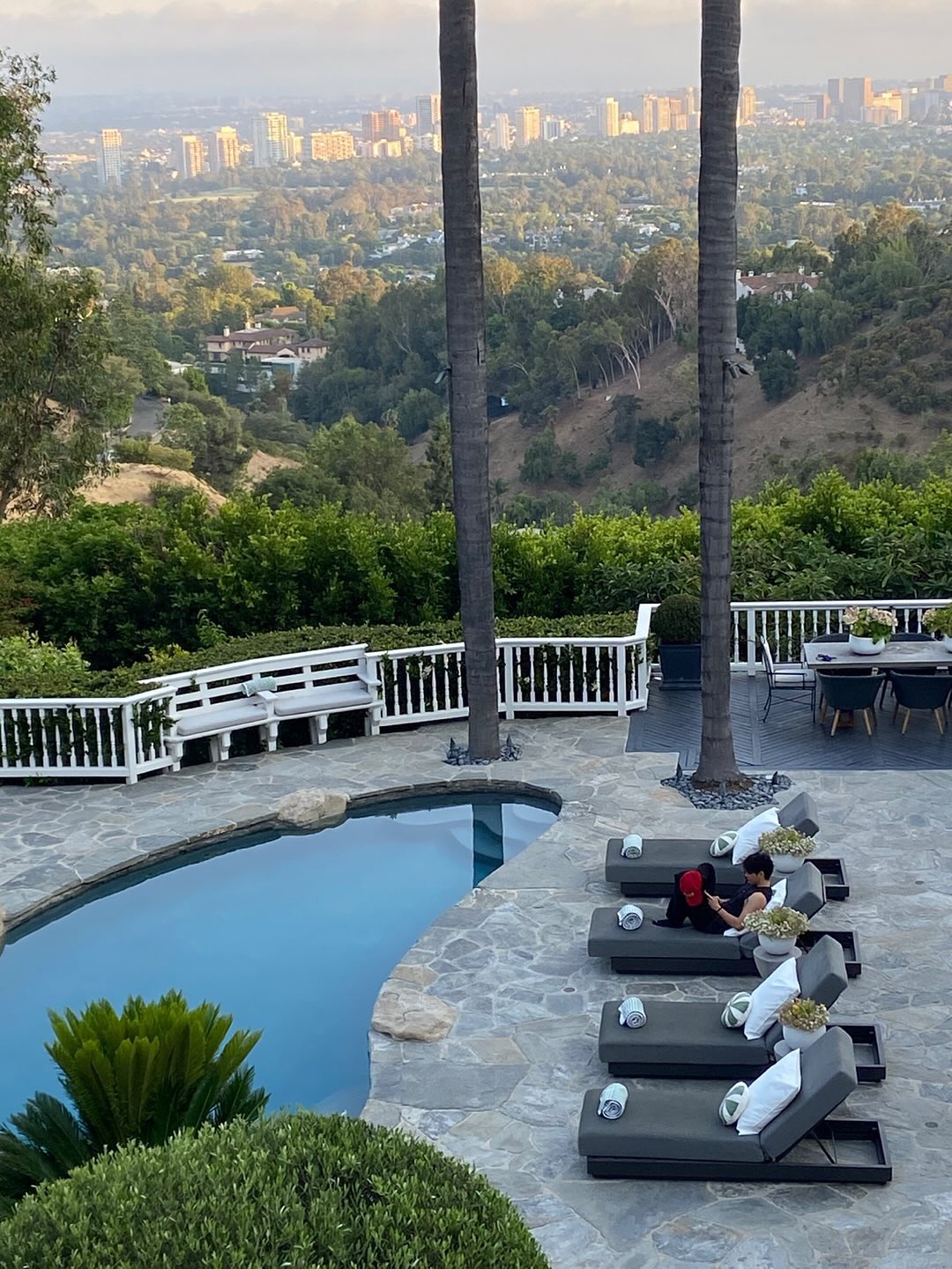 5B251AD56DF5FA8AC4262AF3FB970C0