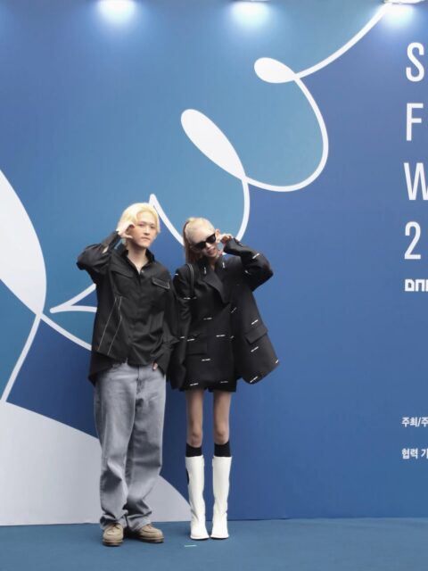 @dailymirror_official 😎길고 긴 무대 뒤 사진 꽉꽉 (3)