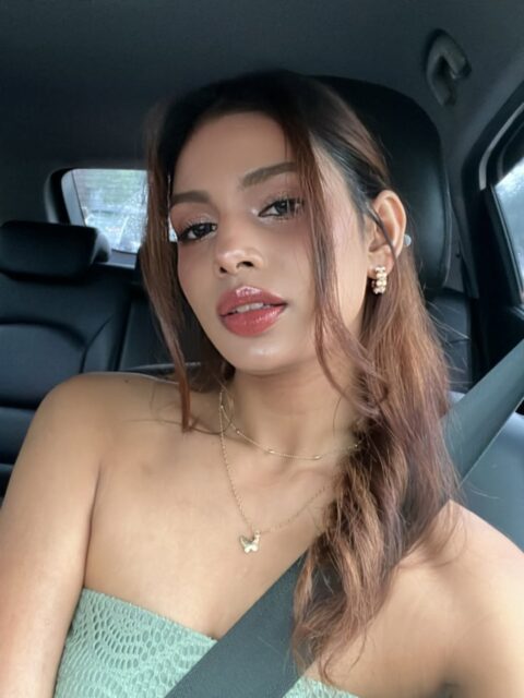 All the selfie’s are for you 🤍