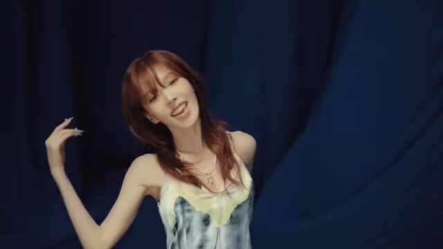 WENDY (웬디) 'Sunkiss' MV 1-13 screenshot