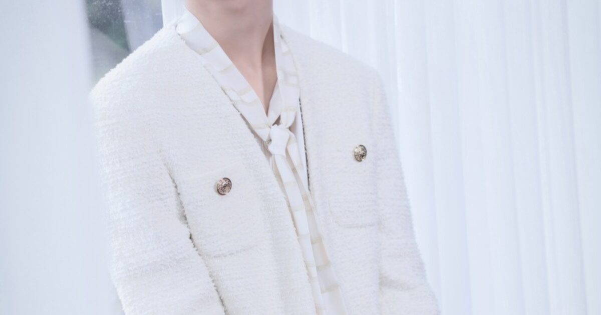 Popular K-Pop Idol Caught Driving Without A License