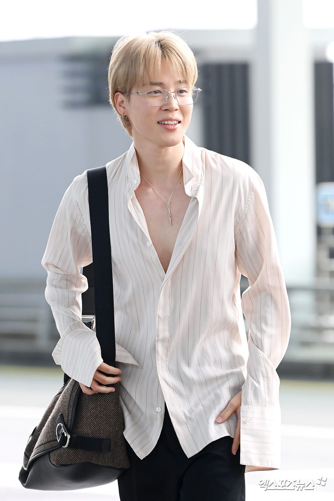 BTS s Jimin Goes Viral For One Of The Best Airport Outfit Looks In 