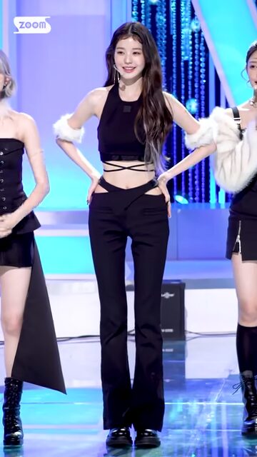 [안방1열 직캠4K] 아이브 장원영 'After LIKE' (IVE JANG WONYOUNG FanCam) @SBS Inkigayo 220828 0-6 screenshot