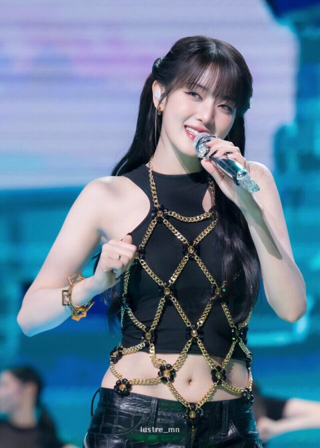 250823-Minnie-at-Tencent-Music-Entertainment-Awards-documents-1