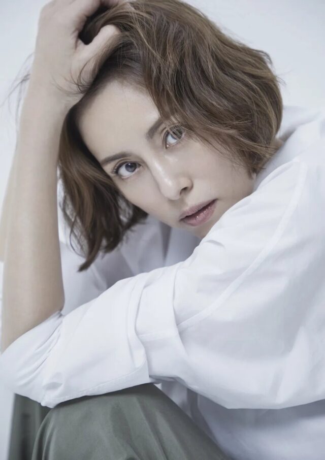 ELOcGtRbFktYj-L_ovo9HSrf1zdx_tRooR6AWpstbfcqg-k9Xu0dAs82L2fdzybnxKGV2StHUVs4Dt9jMf3X8g (1)