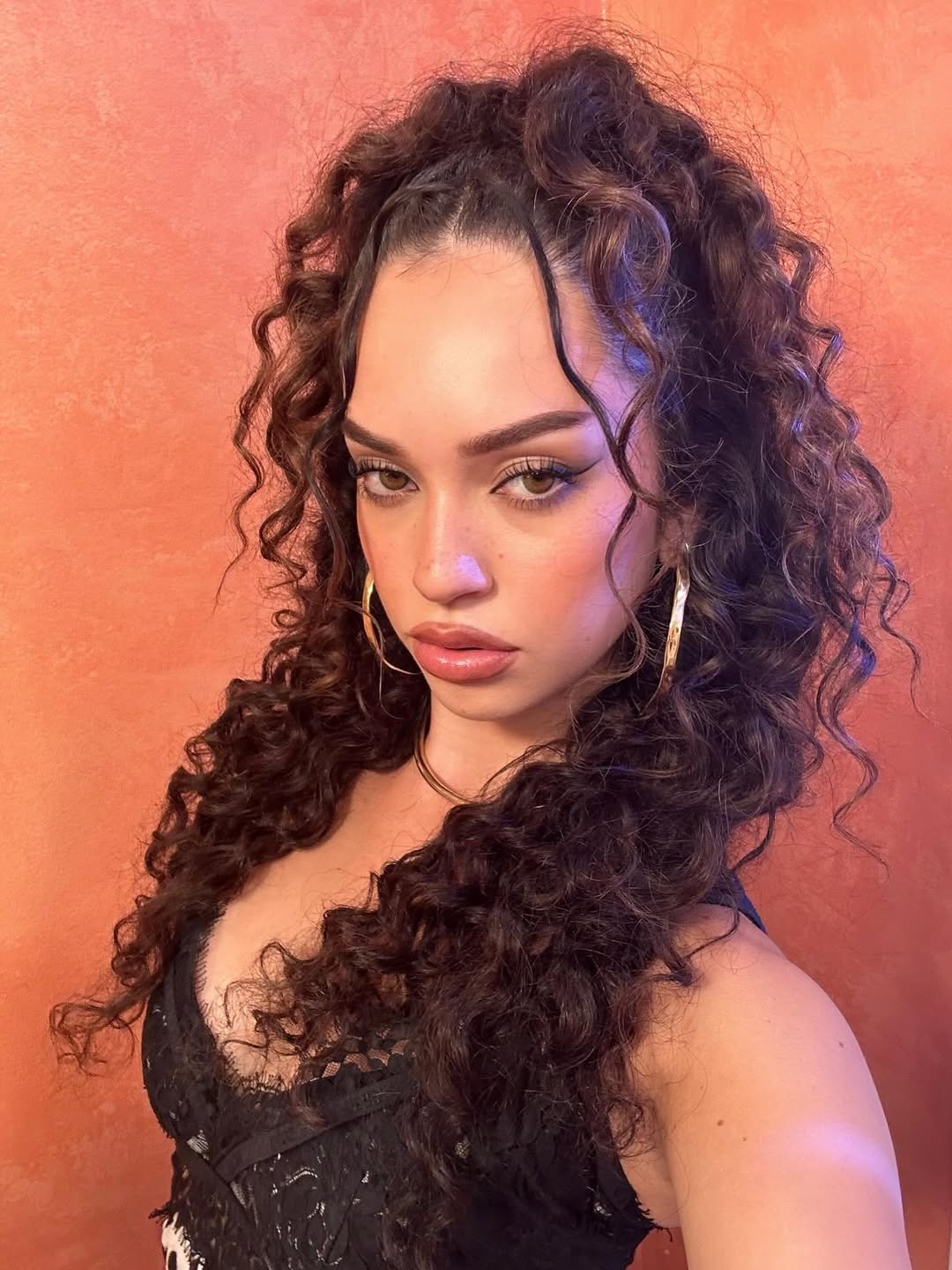 Daniela do KATSEYE close