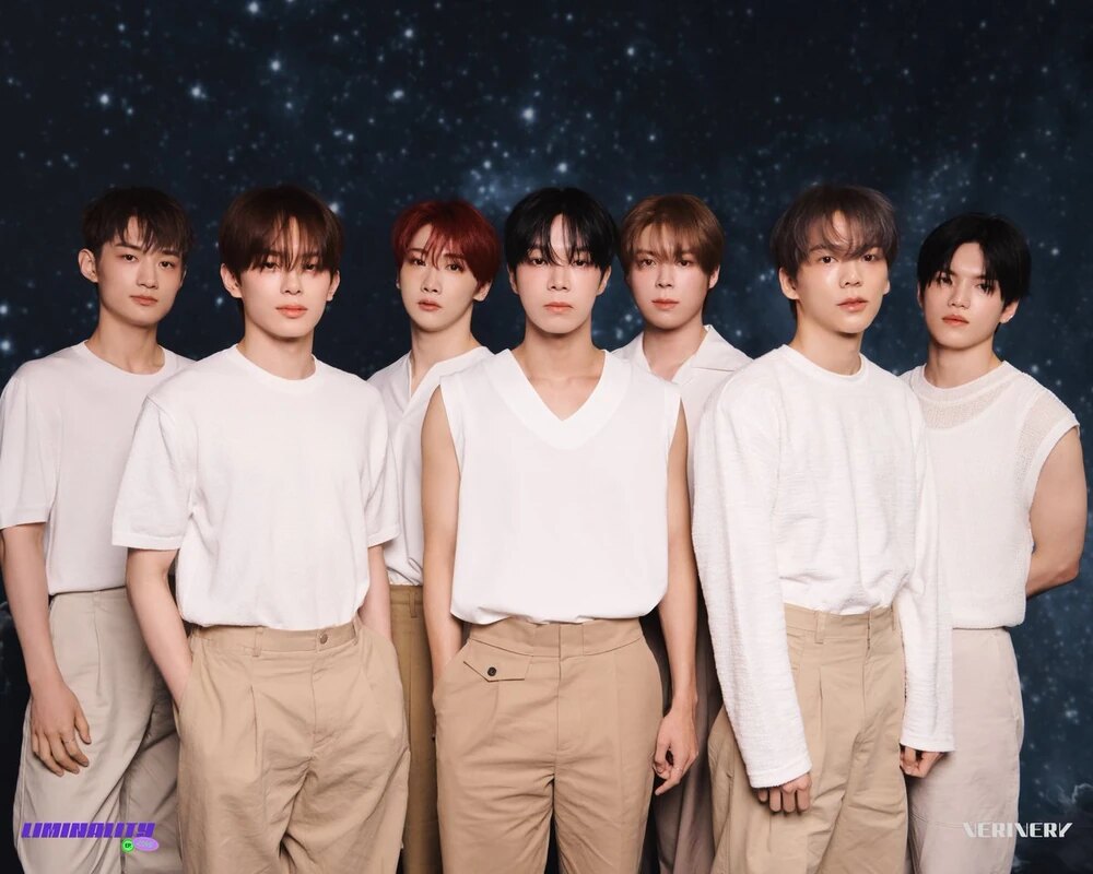 VERIVERY_Liminality_-_EP.Love_group_concept_photo_2