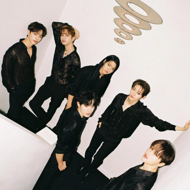 onlyoneof-2024-world-tour-things-i-cant-say-love-v0-eo3k1lqk2qfc1