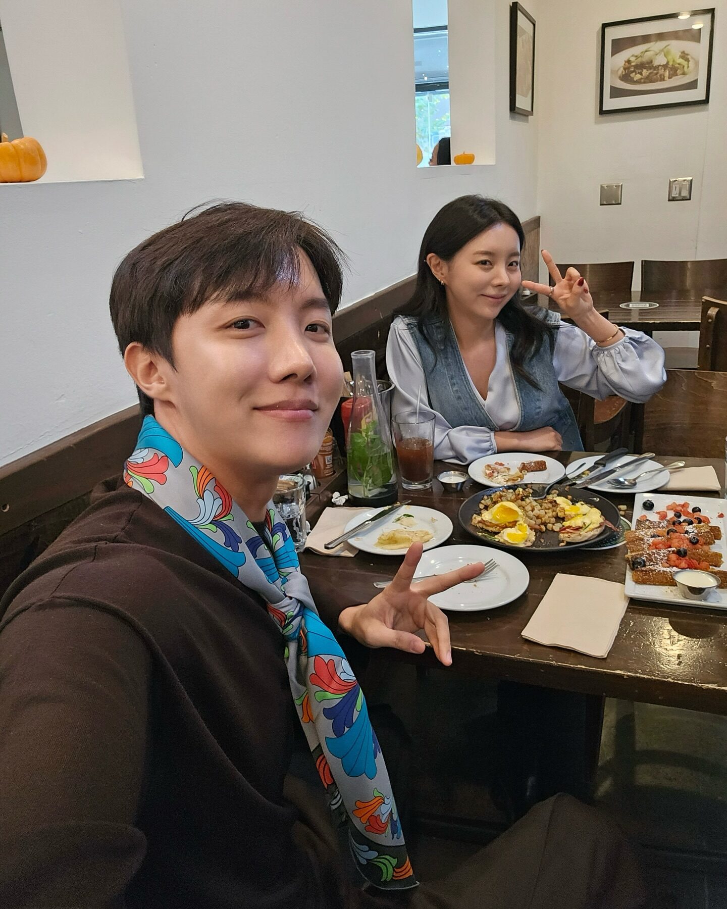 지우와 제이홉 함께