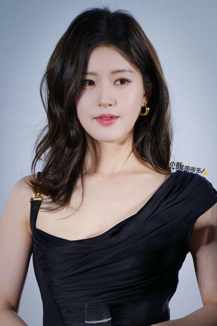 what-are-your-thoughts-on-zhao-lusi-as-an-actress-v0-f2r56gzg1c1f1