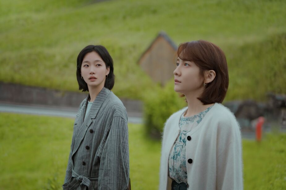 1760587294-park ji hyun netflix you and everything else 5