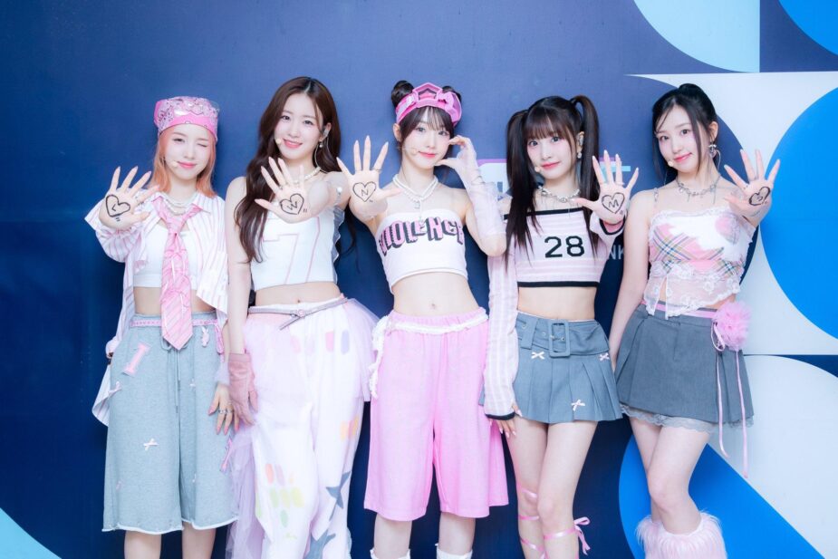 240428-kpop-sbs-twitter-update-with-woo-ah-wooah-pre-show-v0-9d5wo3sbo5xc1