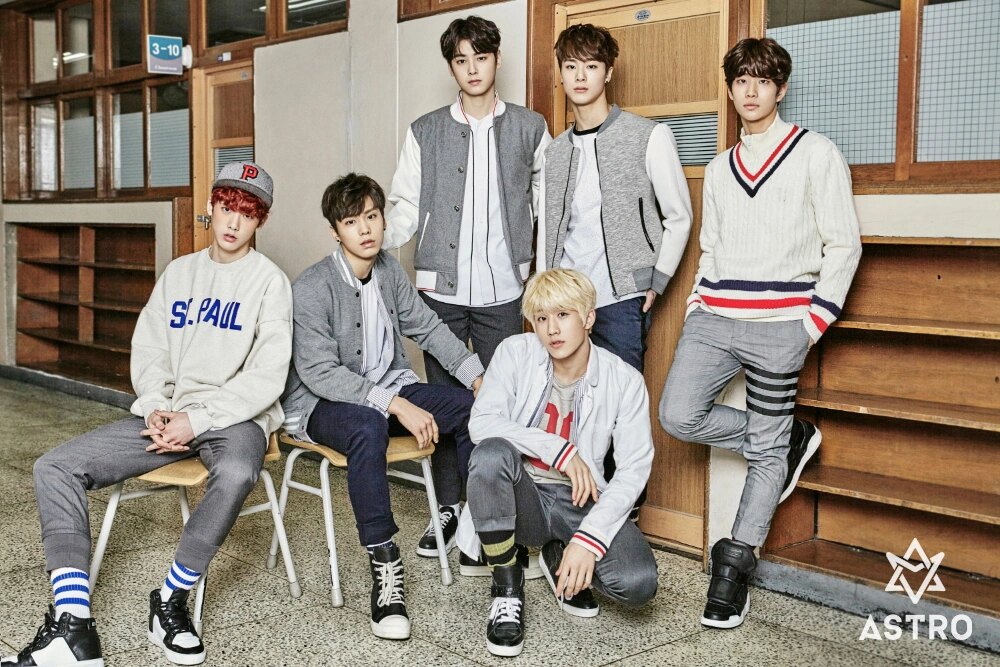 ASTRO_Spring_Up_group_photo