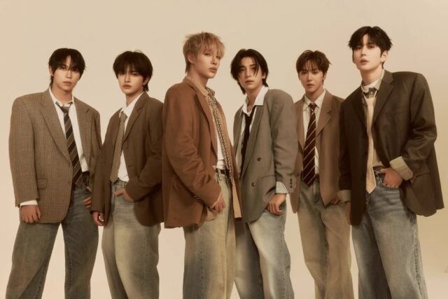 BAE173_New_Chapter_-_Desear_group_concept_photo_1