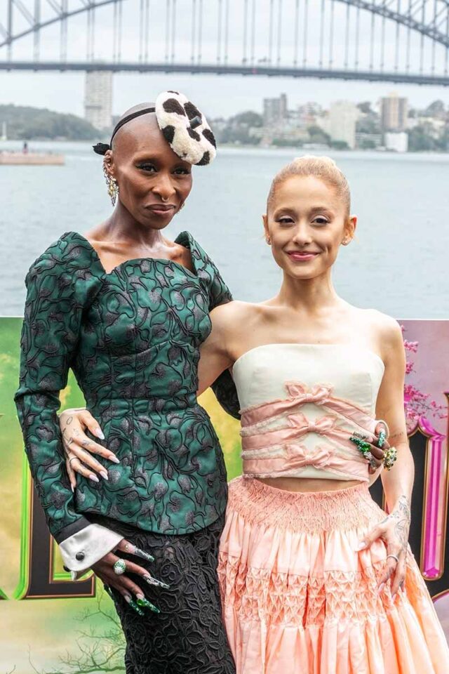 Cynthia-Erivo-Ariana-Grande-BGUS_3079241_073