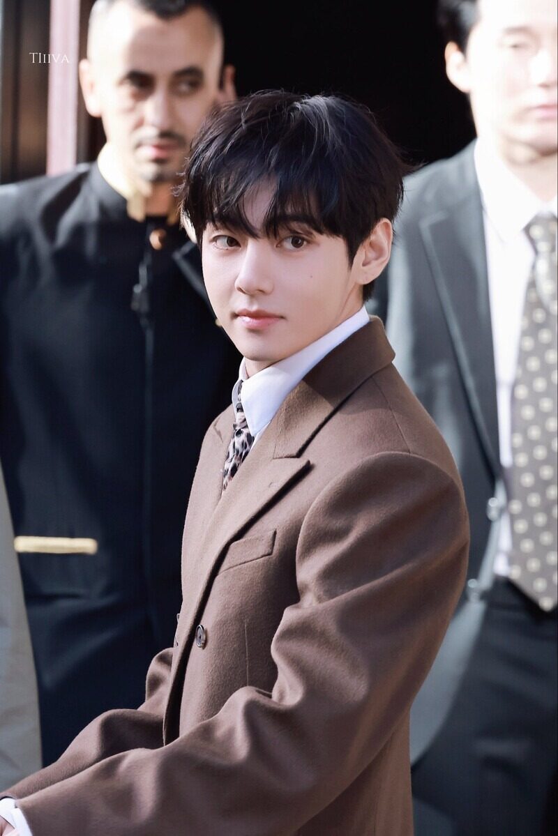 251005-BTS-V-at-Celine-Show-for