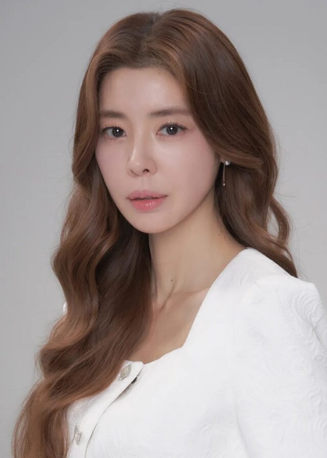 Kim_Gyu-Ri-Kim_Min-Sun-p1