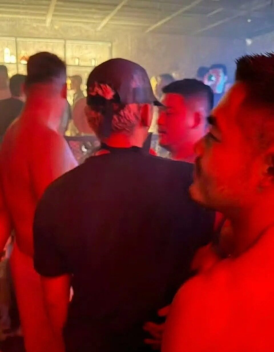 v7x8uqDq89-eRusVgT8N1-Qq7ToOTK-H