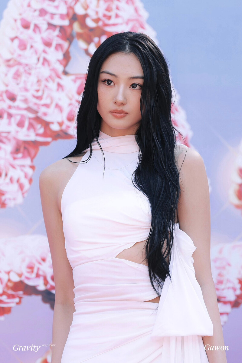 251206-GAWON-at-Asia-Artist-Awards-2025-documents-1