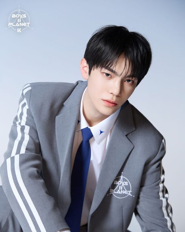 ee0c4948207e52a899b7580d6119210a-640x800