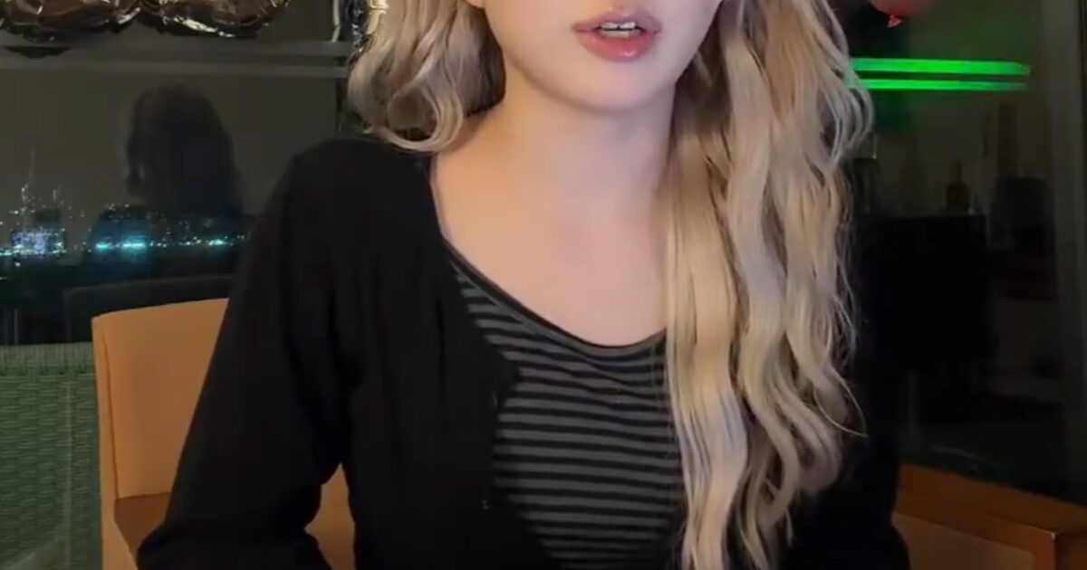 Popular JYP Entertainment Idol Seemingly Faces Dangerous Situation During Live Broadcast