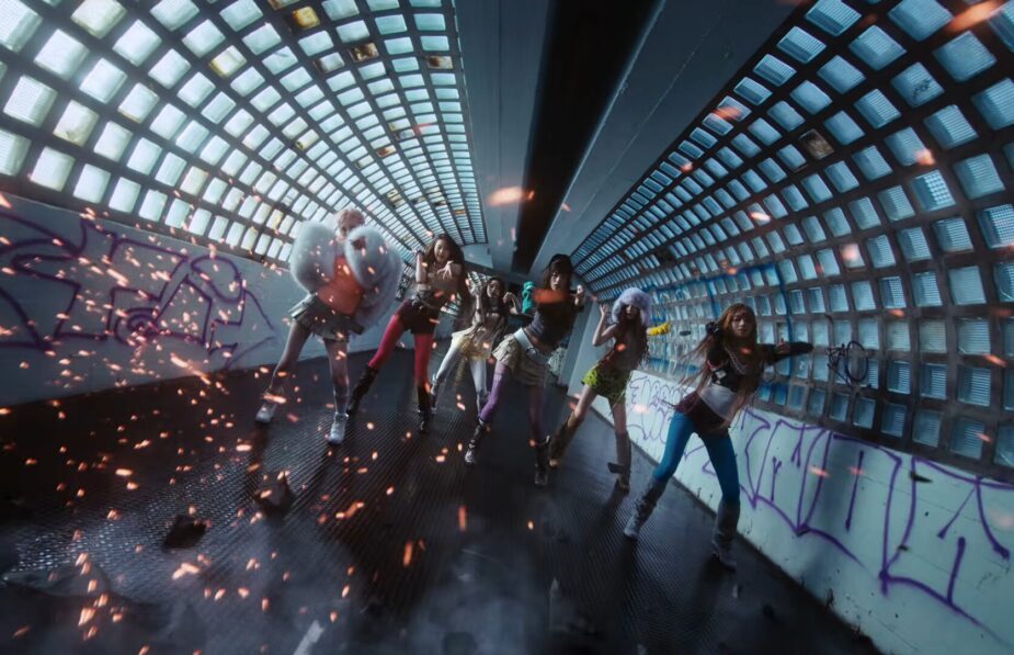 IVE 아이브 'BANG BANG' MV 0-44 screenshot